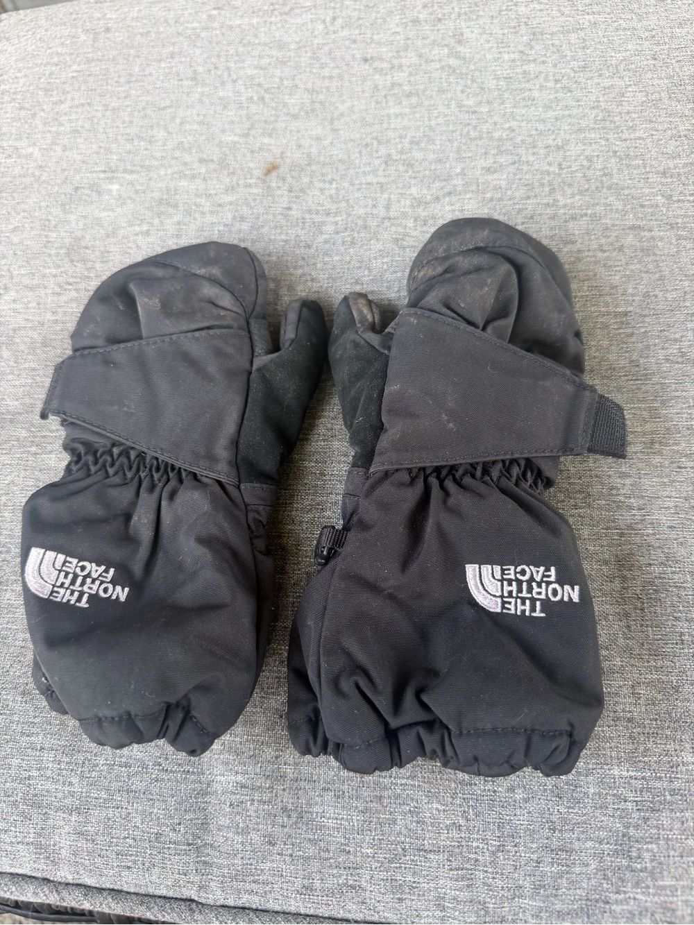 The North Face Kids Black Mittens